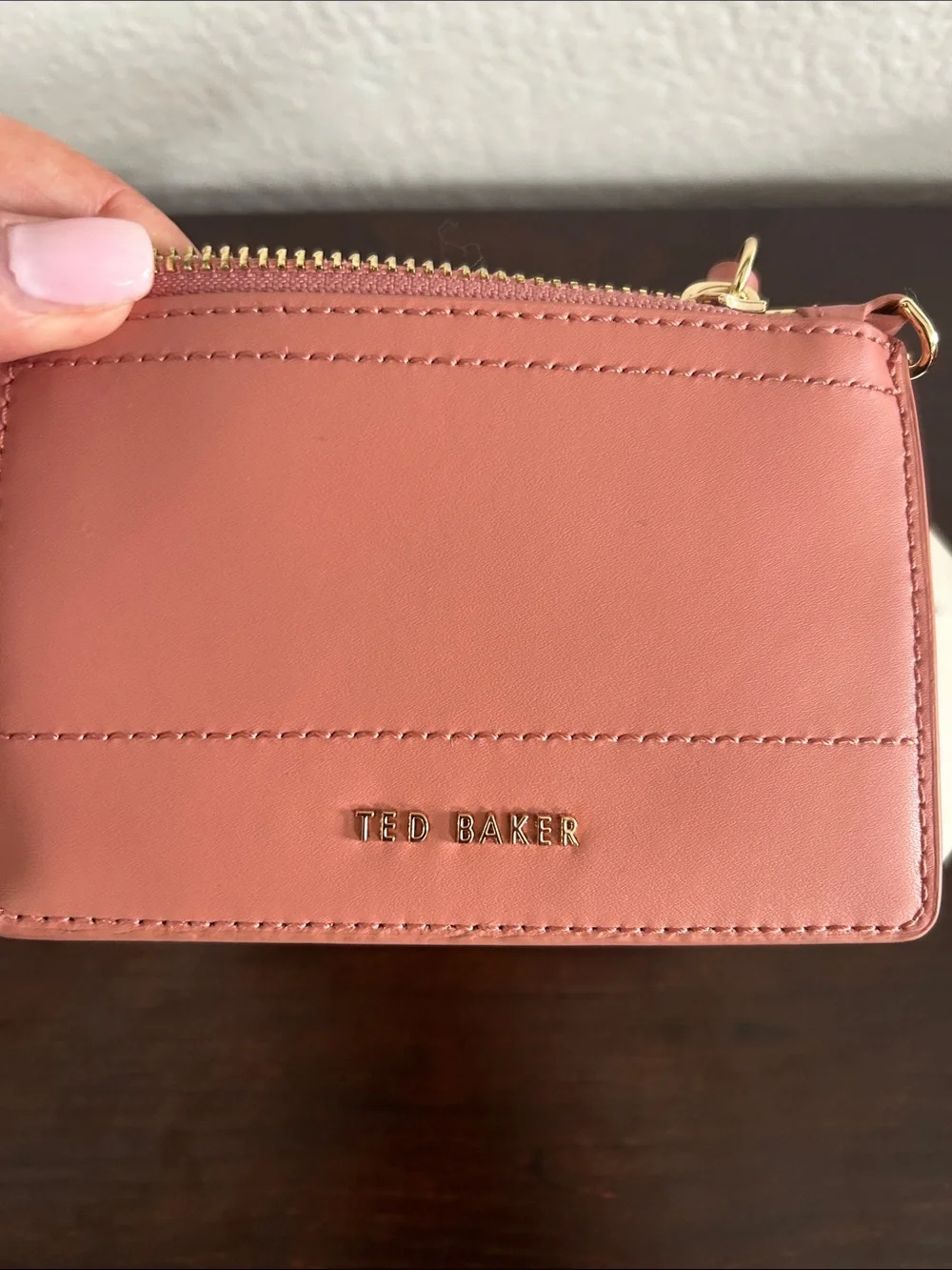 Ted Baker Coral Pink Card Holder with Gold Chain Wristlet - Picture 6 of 6